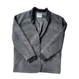 Noisy‎ May Gray Blazer with Black Trim